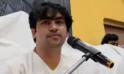 प्रेमानंद महाराज को बेटे की तरह मानते हैं जगद्गुरु रामभद्राचार्य : पंडित धीरेंद्र कृष्ण शास्त्री