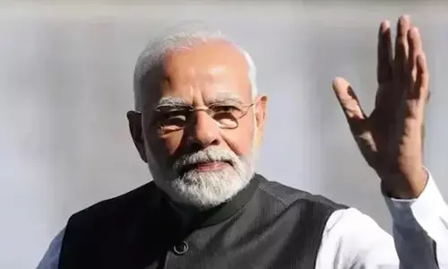 भारत की नींव में दरारें, मोदी जिम्मेदार