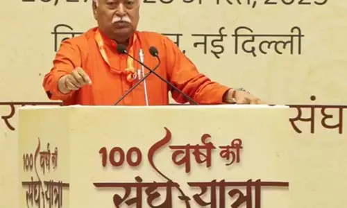 गलत काम करने वालों के प्रति क्रूरता नहीं, बल्कि करुणा दिखाएं : मोहन भागवत