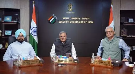 चुनाव आयोग की सीपीआई के प्रतिनिधिमंडल से मुलाकात, कई मुद्दों पर हुई चर्चा चुनाव आयोग की सीपीआई के प्रतिनिधिमंडल से मुलाकात, कई मुद्दों पर हुई चर्चा