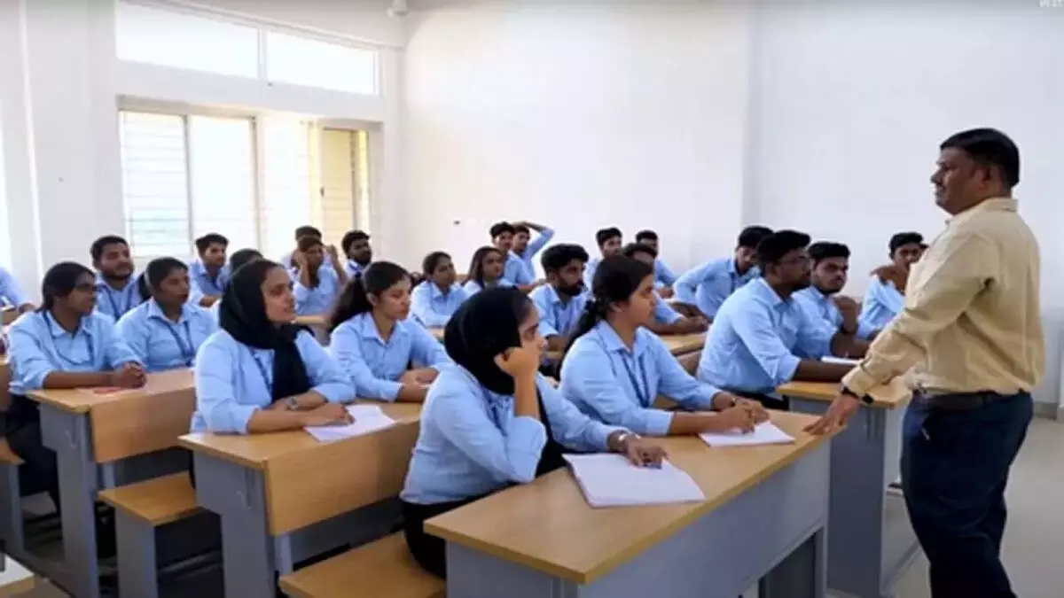 केंद्र ने तमिलनाडु केंद्रीय विश्वविद्यालय के लिए स्वीकृत किए 385.27 करोड़ रुपए