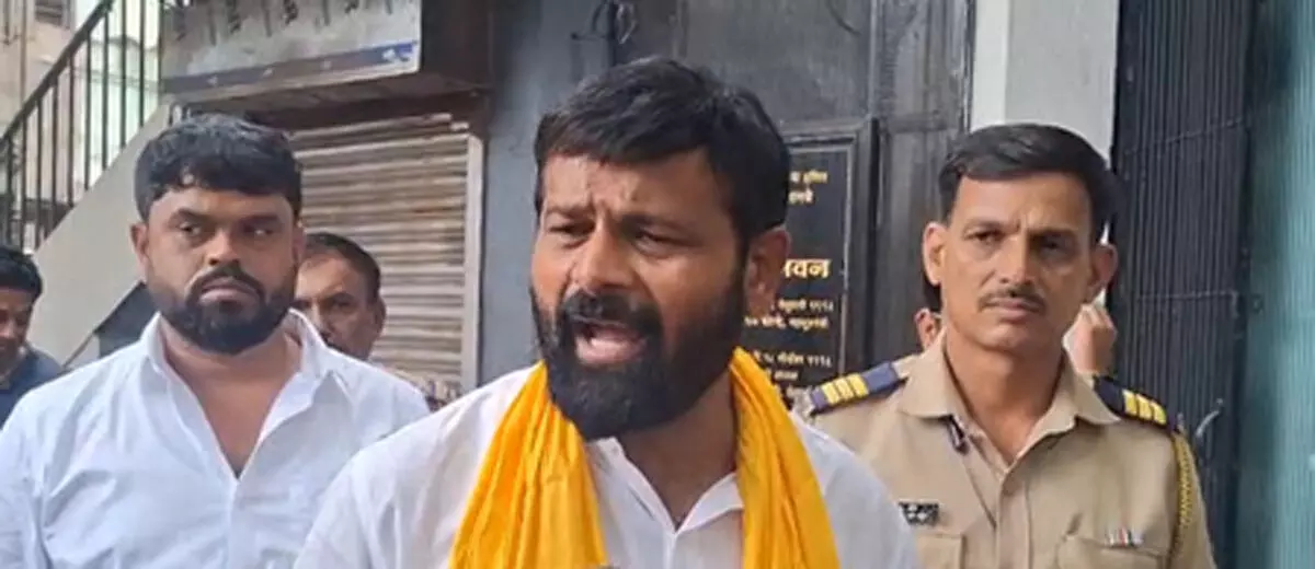 मराठा आरक्षण की मांग मानी गई तो ओबीसी समाज भी सड़कों पर उतरेगा : लक्ष्मण हाके मराठा आरक्षण की मांग मानी गई तो ओबीसी समाज भी सड़कों पर उतरेगा : लक्ष्मण हाके