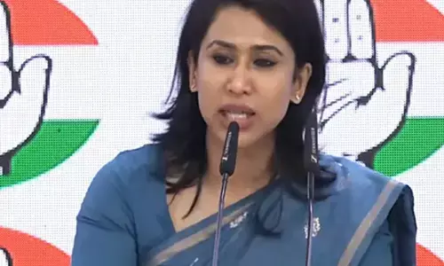 कांग्रेस नेता शमा मोहम्मद ने केजरीवाल पर भाजपा से मिलीभगत का लगाया आरोप कांग्रेस नेता शमा मोहम्मद ने केजरीवाल पर भाजपा से मिलीभगत का लगाया आरोप