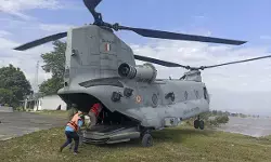 वायुसेना ने बाढ़ प्रभावित इलाकों से 11 नागरिकों को सुरक्षित निकाला वायुसेना ने बाढ़ प्रभावित इलाकों से 11 नागरिकों को सुरक्षित निकाला