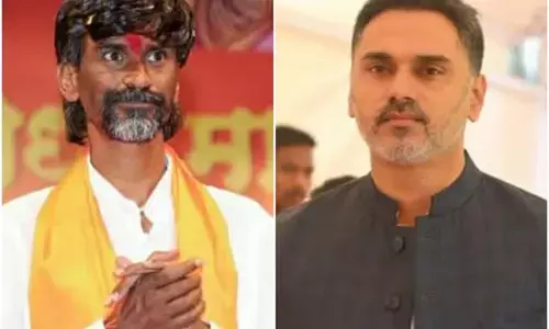 सर सलामत तो पगड़ी पचास, मंत्री योगेश कदम ने अनशन पर बैठे मनोज जरांगे से की भावुक अपील सर सलामत तो पगड़ी पचास, मंत्री योगेश कदम ने अनशन पर बैठे मनोज जरांगे से की भावुक अपील