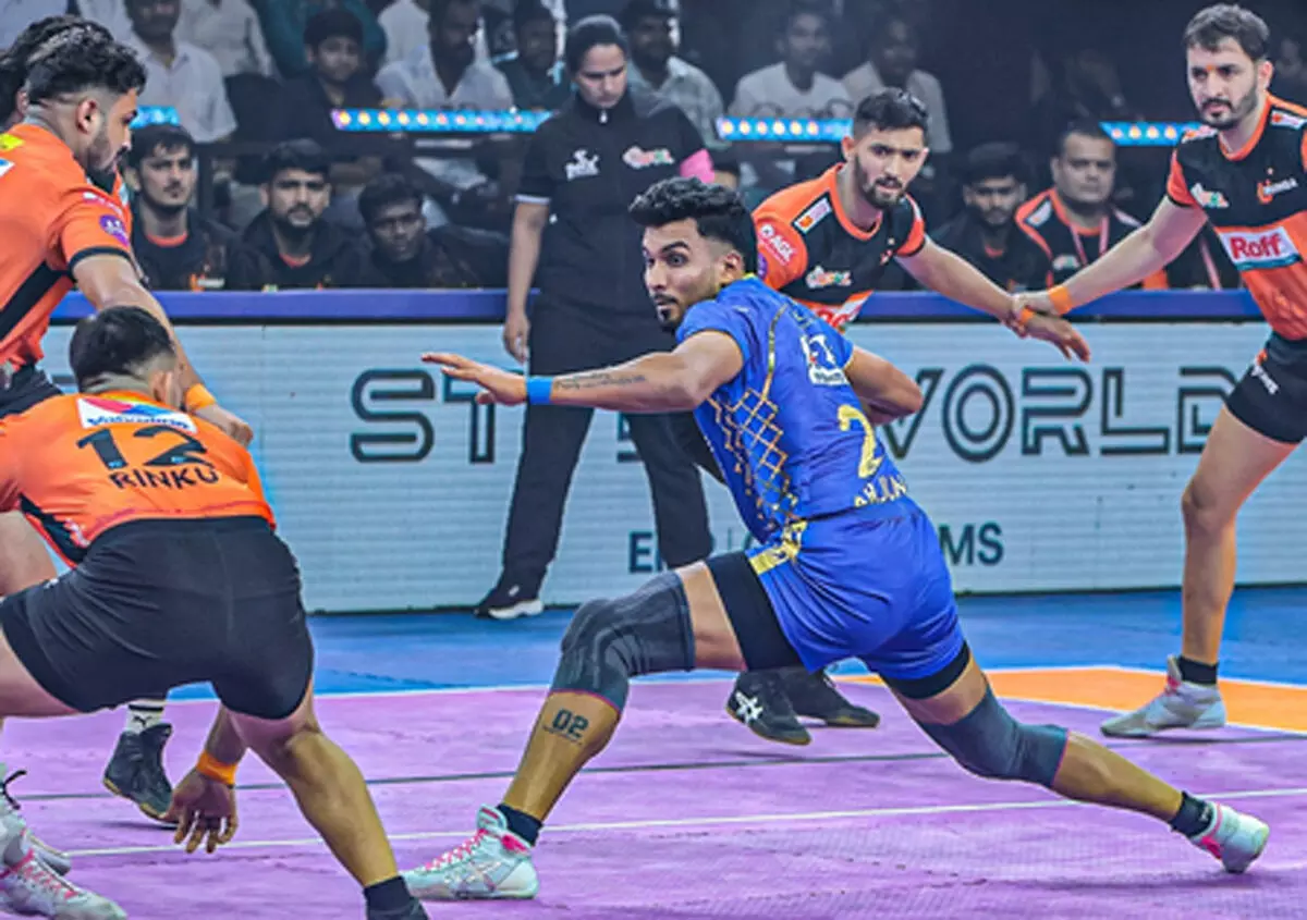 पीकेएल 12 : यू मुंबा ने तमिल थलाइवाज को 36-33 से हराया