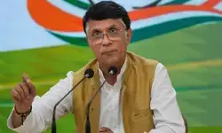 वोटर लिस्ट में दो जगह मेरे नाम के लिए आयोग जिम्मेदार : पवन खेड़ा