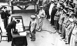 जापान 1945 : परमाणु समर्पण का मिथक जापान 1945 : परमाणु समर्पण का मिथक