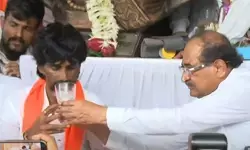 मनोज जरांगे ने खत्म किया अनशन, बोले- महाराष्ट्र के लिए स्वर्णिम दिन