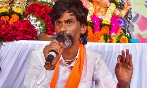 मुंबई से नहीं हटूंगा, शांतिपूर्वक लड़ाई जारी रहेगी: मनोज जरांगे मुंबई से नहीं हटूंगा, शांतिपूर्वक लड़ाई जारी रहेगी: मनोज जरांगे