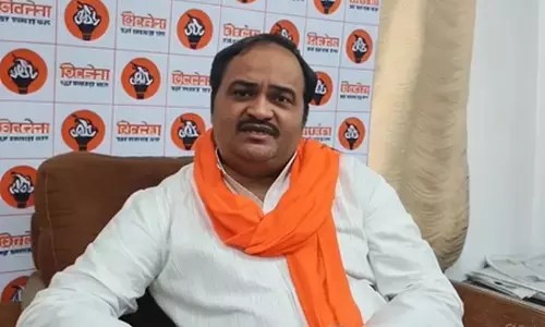 इमीग्रेशन एंड फॉरेनर्स एक्ट पर आनंद दुबे का तंज, कहा- सरकार को पहले ही उठाने चाहिए थे सख्‍त कदम