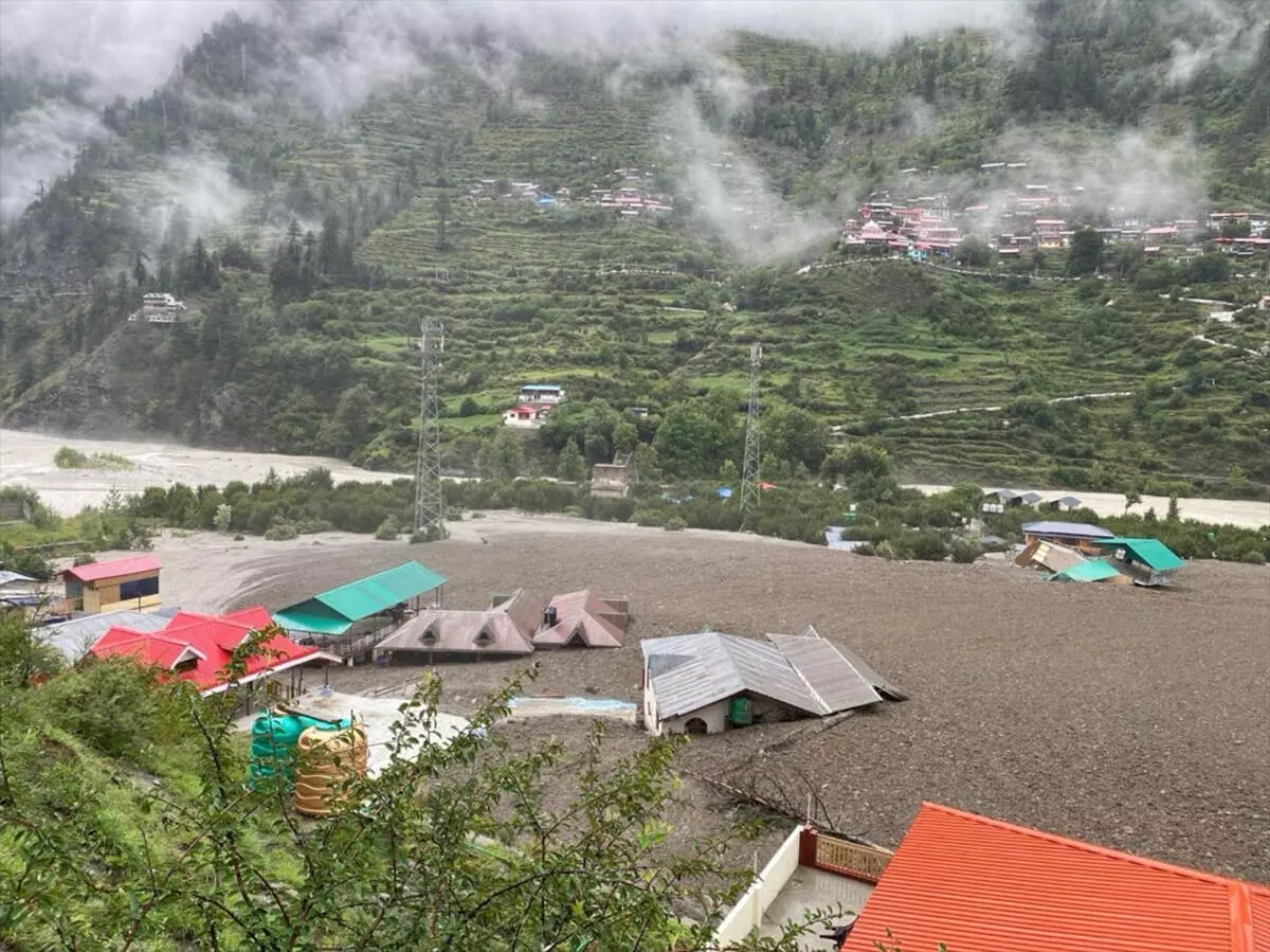 विनाशकारी विकास की देन हैं ये कुदरती आपदाएं