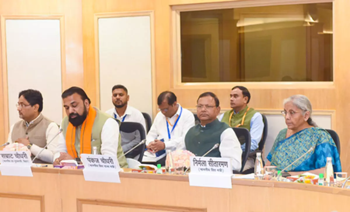 जीएसटी परिषद की आज से बैठक शुरू, 150 से अधिक उत्पादों पर दरों में कटौती की संभावना