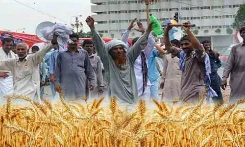 पाकिस्तान : क्वेटा में 15 सूत्रीय मांगों को लेकर भूख हड़ताल पर बैठे किसान