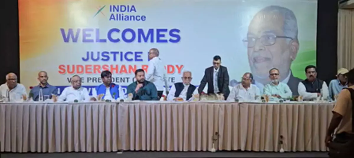 सियासी दलदल में कैसे फंस गए? पटना में सुदर्शन रेड्डी ने दिया इसका जवाब