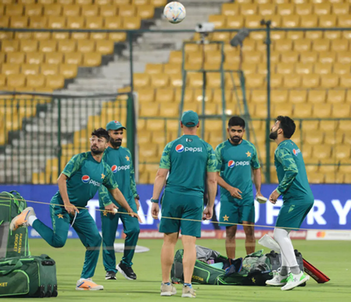 रेप केस में पाकिस्तानी क्रिकेटर को राहत, मामले की जांच बंद