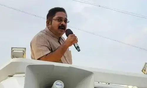 टीटीवी दिनाकरन की AMMK ने छोड़ा बीजेपी का साथ टीटीवी दिनाकरन की AMMK ने छोड़ा बीजेपी का साथ