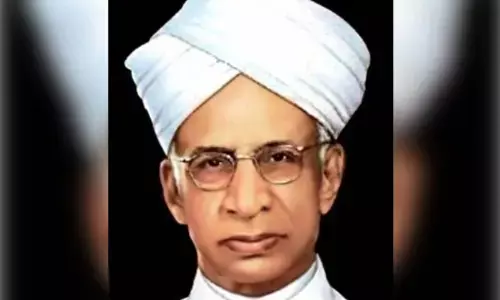 शिक्षक दिवस : डॉ. राधाकृष्णन के विचारों से उपजी एक परंपरा, जो शिक्षा को मानती है समाज परिवर्तन का माध्यम