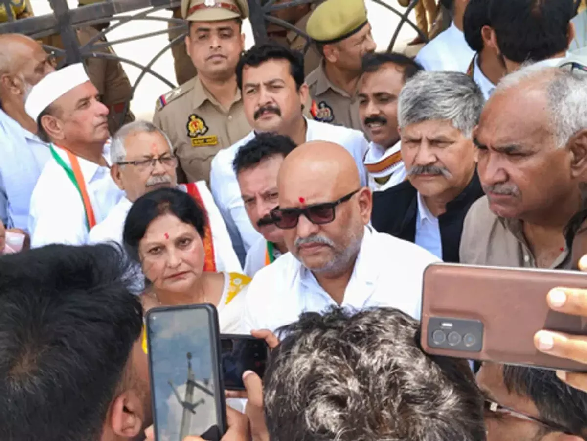 कांग्रेसियों को किया जा रहा परेशान, लोकतांत्रिक तरीके से लड़ेंगे लड़ाई : अजय राय