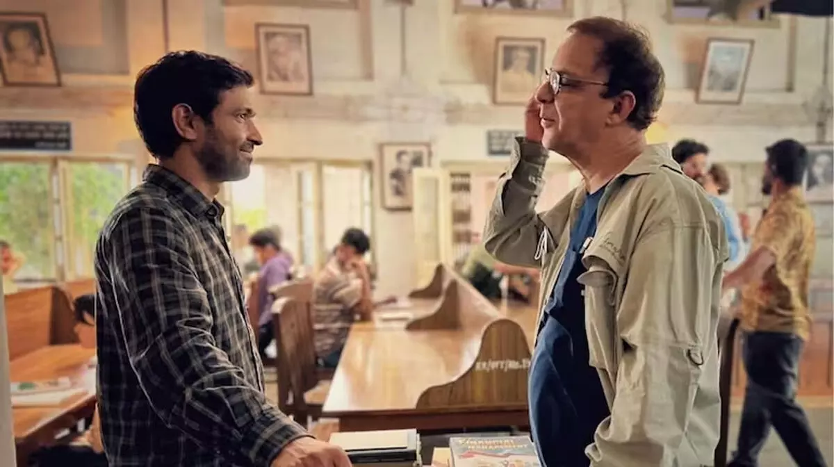 विक्रांत मैसी ने निर्देशक विधु विनोद चोपड़ा को दी जन्मदिन और शिक्षक दिवस की बधाई विक्रांत मैसी ने निर्देशक विधु विनोद चोपड़ा को दी जन्मदिन और शिक्षक दिवस की बधाई