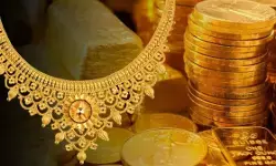 ऑल-टाइम हाई पर सोना, चांदी की कीमतों में आई मामूली कमजोरी ऑल-टाइम हाई पर सोना, चांदी की कीमतों में आई मामूली कमजोरी