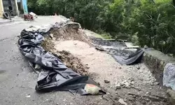 उत्तराखंड : चमोली में भूस्खलन से मकानों में दरार, अलर्ट मोड पर जिला प्रशासन