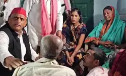 अखिलेश यादव ने कन्नौज में मृतक ब्रजेश राठौर के परिवार से मुलाकात की, सरकार से भाई को नौकरी देने की मांग