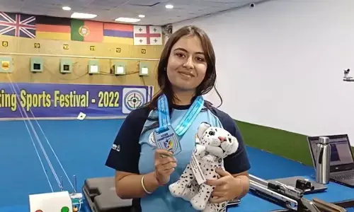 पिता की शूटिंग रेंज पर प्रैक्टिस, एशियन चैंपियनशिप में इतिहास रच चुकीं कृषिका जोशी पिता की शूटिंग रेंज पर प्रैक्टिस, एशियन चैंपियनशिप में इतिहास रच चुकीं कृषिका जोशी