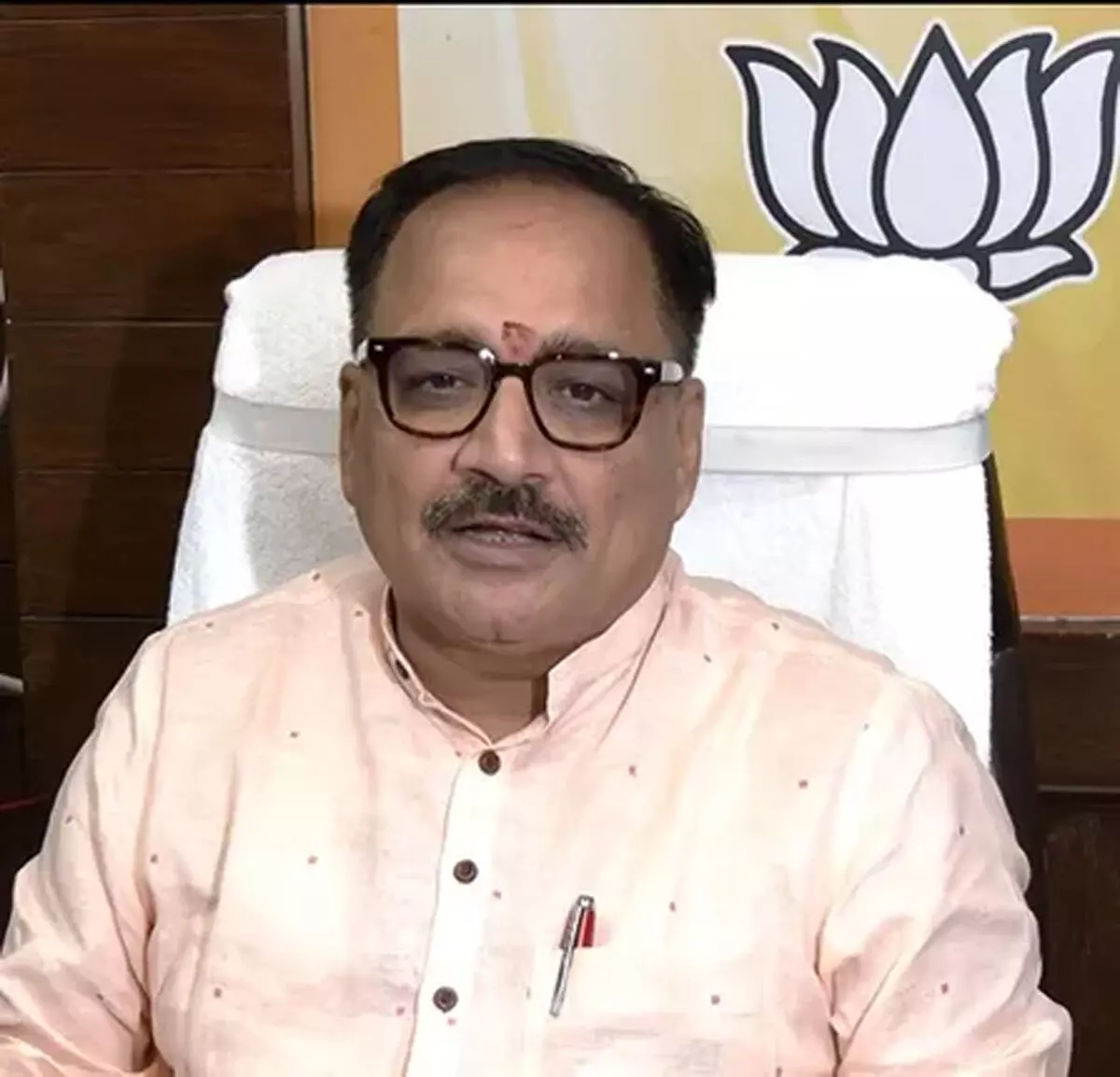 पंजाब में मुसीबत की घड़ी में केजरीवाल गुजरात दौरे पर भागे: वीरेंद्र सचदेवा