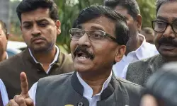 संजय राउत ने एक दिन में विज्ञापन पर 40-50 करोड़ रुपये खर्च करने को लेकर फडणवीस पर साधा निशाना