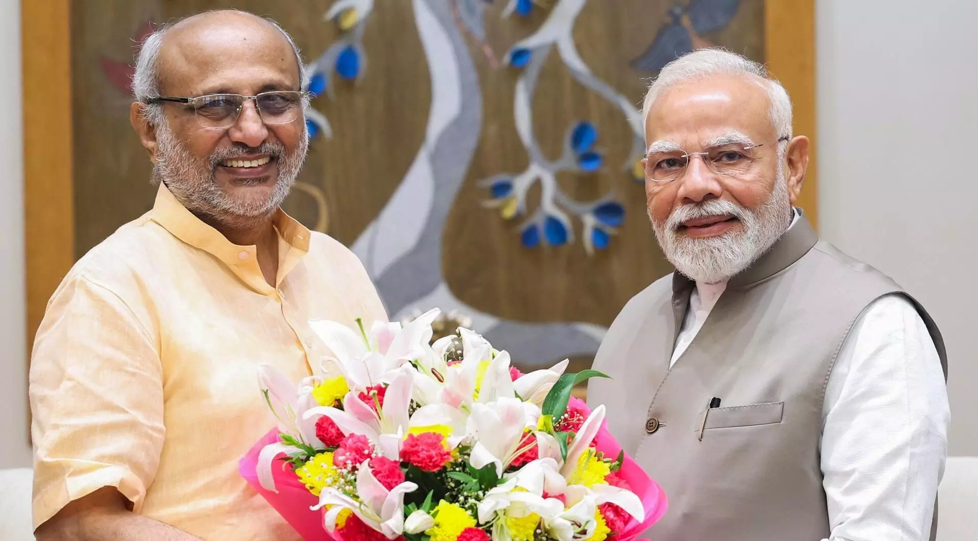 इतना दिलचस्प और चर्चित क्यों हो गया है भारत के उपराष्ट्रपति का चुनाव?