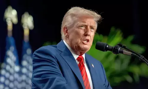 ट्रंप ने हमास को दी चेतावनी, कहा -अगर इजरायली बंधकों को रिहा नहीं किया तो बदतर हो सकते हैं हालात