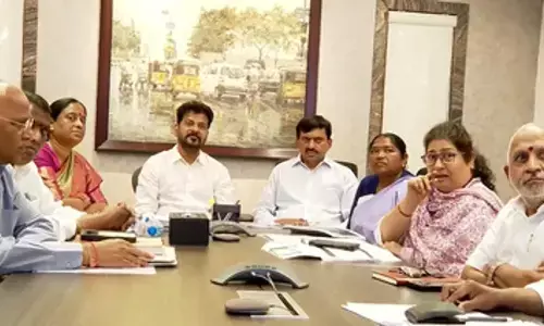 तेलंगाना : मेदाराम और बसारा मंदिरों का होगा कायाकल्प, मुख्यमंत्री रेवंत रेड्डी ने की समीक्षा बैठक तेलंगाना : मेदाराम और बसारा मंदिरों का होगा कायाकल्प, मुख्यमंत्री रेवंत रेड्डी ने की समीक्षा बैठक