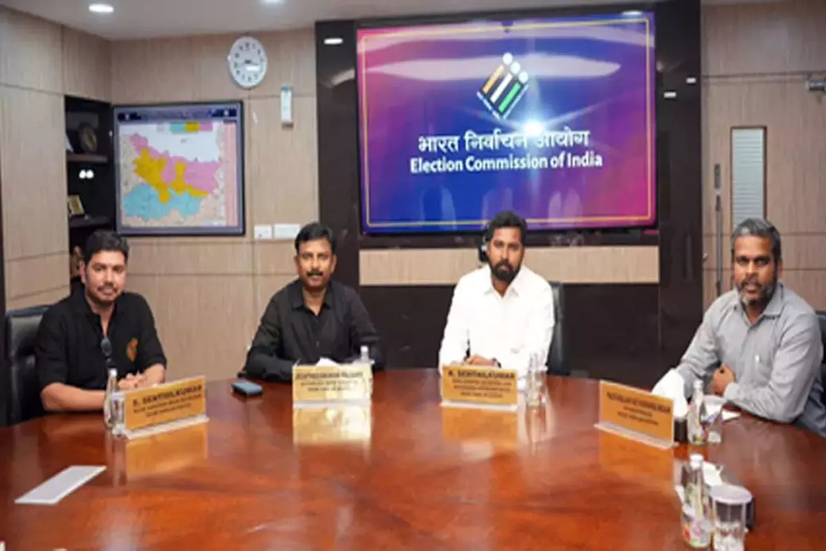 एनटीके के प्रतिनिधिमंडल ने चुनाव आयुक्त से की मुलाकात एनटीके के प्रतिनिधिमंडल ने चुनाव आयुक्त से की मुलाकात