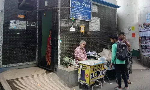 पश्चिम बंगाल: महिलाओं और ट्रांसजेंडरों को सुलभ नहीं है शौचालय