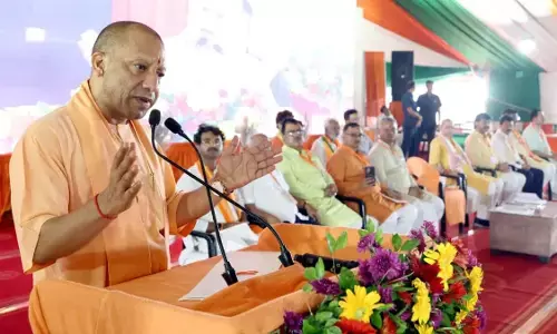 शिक्षण संस्थान केवल अक्षर ज्ञान का माध्यम नहीं, बल्कि बालक के सर्वांगीण विकास की आधारशिला है : मुख्यमंत्री योगी