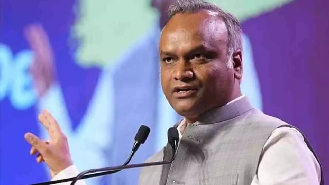 प्रियांक खरगे को मिला कानूनी नोटिस, आरएसएस को बताया था कट्टरपंथी विचारधारा और संविधान विरोधी वाला