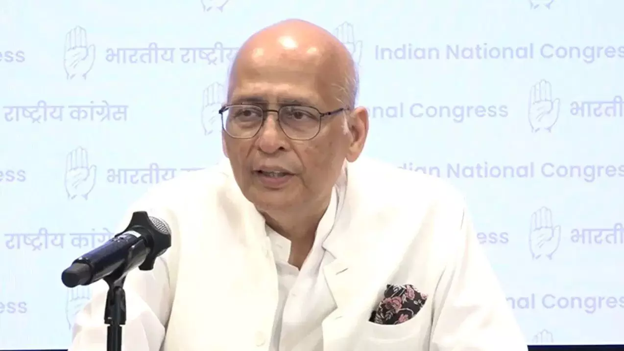 पवन खेड़ा से प्रतिशोध ले रहा है चुनाव आयोग : अभिषेक मनु सिंघवी