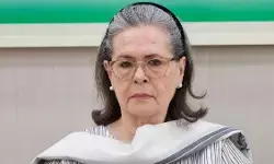 मोदी सरकार ने अरावली पहाड़ियों के लिए ‘‘डेथ वारंट’’ जैसा कदम उठाया है : सोनिया गांधी