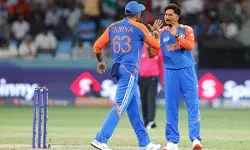 एशिया कप : टी20 में अपने न्यूनतम स्कोर पर सिमटी यूएई, कुलदीप यादव ने लिए 4 विकेट एशिया कप : टी20 में अपने न्यूनतम स्कोर पर सिमटी यूएई, कुलदीप यादव ने लिए 4 विकेट