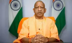 इन्वेस्टमेंट और डिफेंस इंडस्ट्रियल इन्फ्रास्ट्रक्चर बनेंगे यूपी के विकास की रीढ़