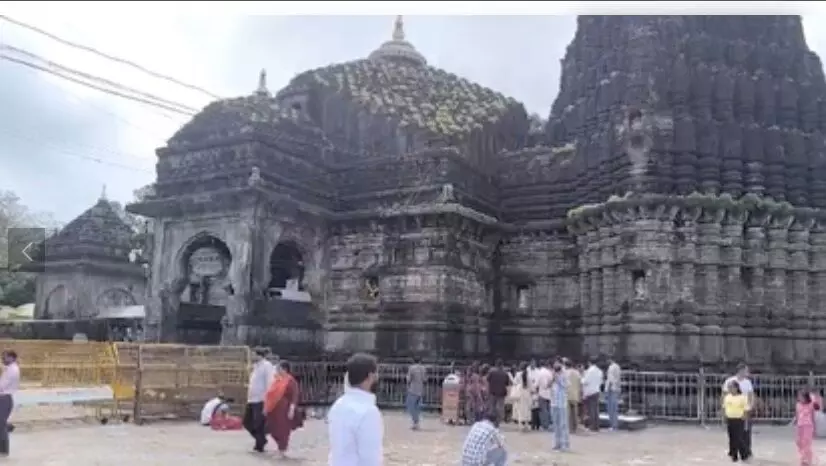 त्र्यंबकेश्वर मंदिर: पितरों की शांति के लिए अत्यंत प्रभावशाली और शास्त्रसम्मत पूजा, जुटे हजारों श्रद्धालु