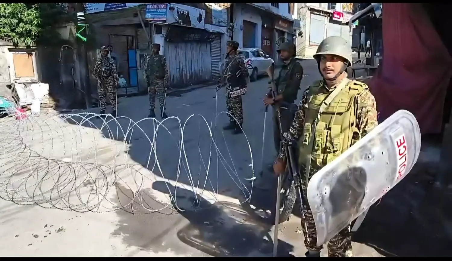 डोडा में तनाव: इंटरनेट, मोबाइल सेवाएं बंद, स्कूल 14 सितंबर तक बंद