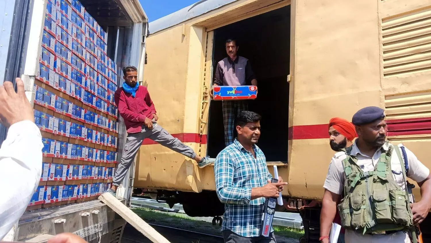 कश्मीर से दिल्ली के लिए पार्सल ट्रेन 13 सितंबर से होगी शुरू, उमर ने पीएम मोदी और रेल मंत्री वैष्णव का जताया आभार