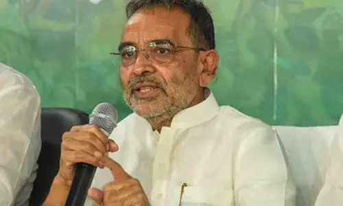 उपेंद्र कुशवाहा को लगा बड़ा झटका, राष्ट्रीय उपाध्यक्ष सहित कई नेताओं ने पार्टी से दिया इस्तीफा उपेंद्र कुशवाहा को लगा बड़ा झटका, राष्ट्रीय उपाध्यक्ष सहित कई नेताओं ने पार्टी से दिया इस्तीफा