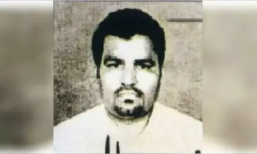 कुवैत से भगोड़े मुनव्वर खान को भारत लाया गया, सीबीआई ने इंटरपोल के माध्यम से पकड़ा कुवैत से भगोड़े मुनव्वर खान को भारत लाया गया, सीबीआई ने इंटरपोल के माध्यम से पकड़ा