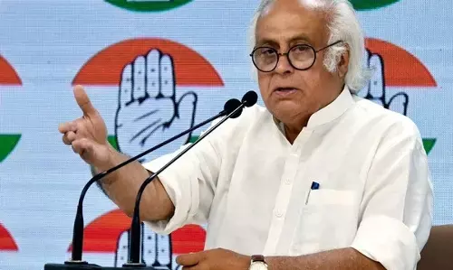 पीएम मोदी खुद को नॉन-बायलॉजिकल बताते हैं, अपने प्रवचनों को ऐसे प्रस्तुत करते हैं जैसे God-se हों-जयराम रमेश