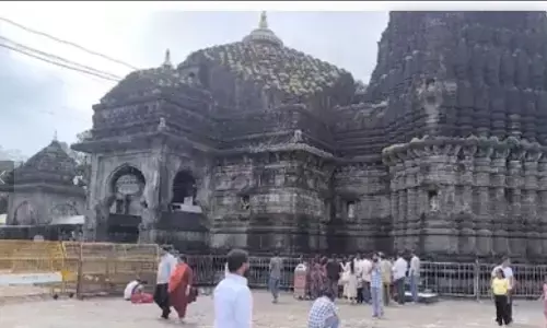 त्र्यंबकेश्वर मंदिर: पितरों की शांति के लिए अत्यंत प्रभावशाली और शास्त्रसम्मत पूजा, जुटे हजारों श्रद्धालु