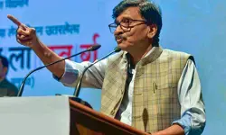 महाराष्ट्र में कानून व्यवस्था फेल, ठाकरे बंघु महायुति सरकार को देंगे चुनौती : संजय राउत महाराष्ट्र में कानून व्यवस्था फेल, ठाकरे बंघु महायुति सरकार को देंगे चुनौती : संजय राउत