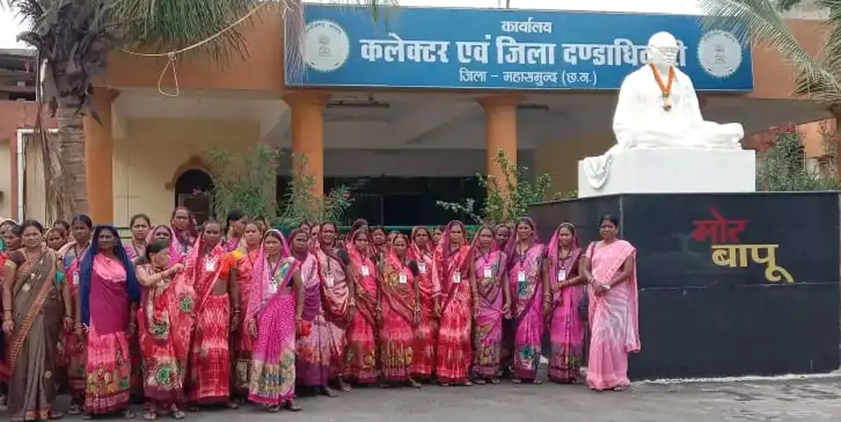 स्वावलंबी बनने के लिए महिलाओं ने बढ़ाए कदम स्वावलंबी बनने के लिए महिलाओं ने बढ़ाए कदम